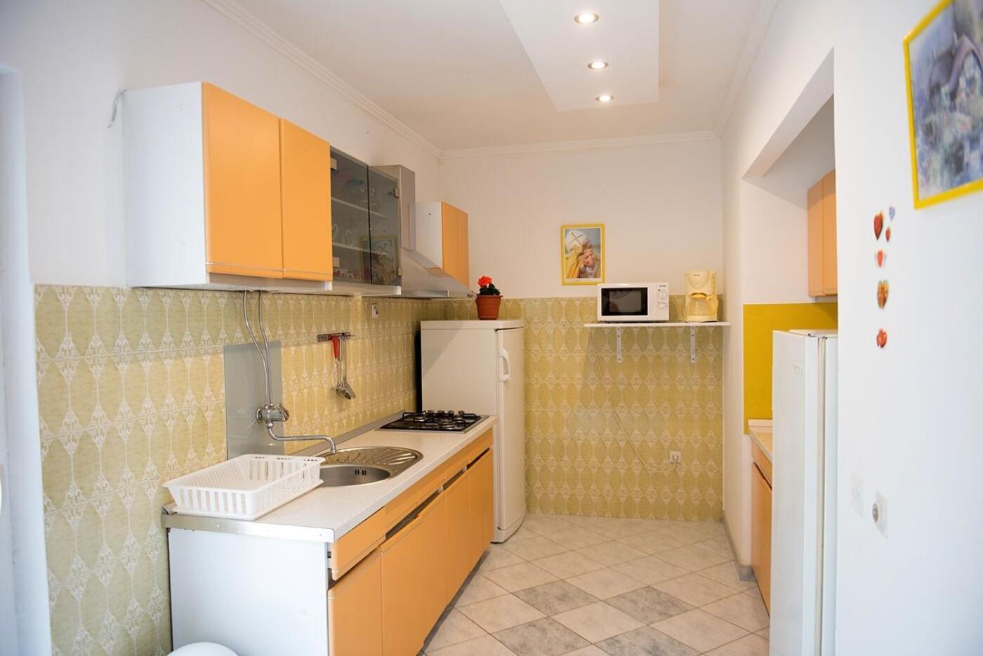 Apartments And Rooms Robi Podstrana Exterior photo