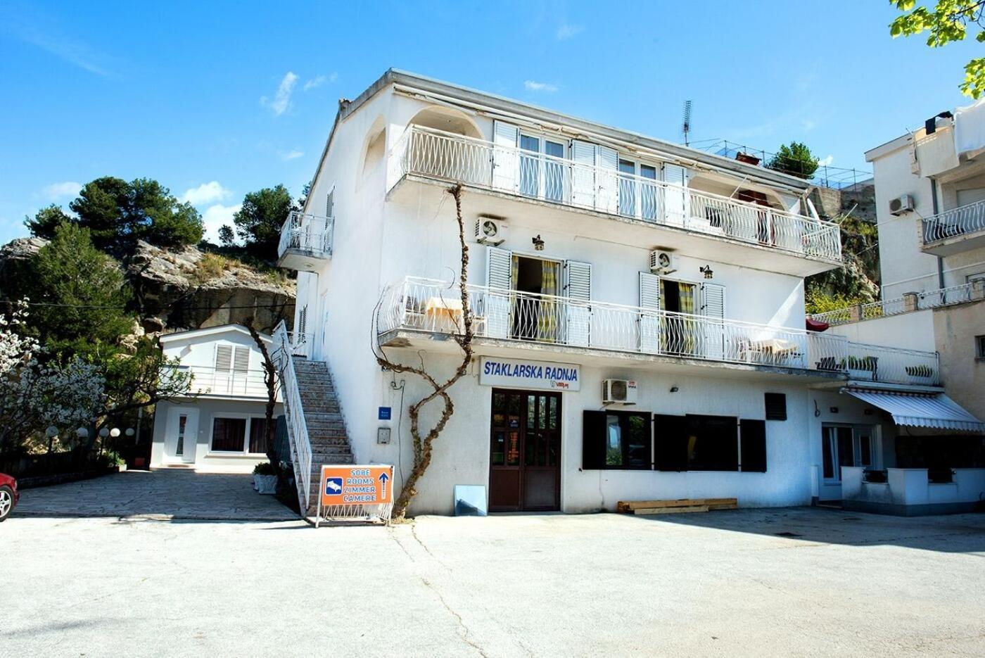 Apartments And Rooms Robi Podstrana Exterior photo